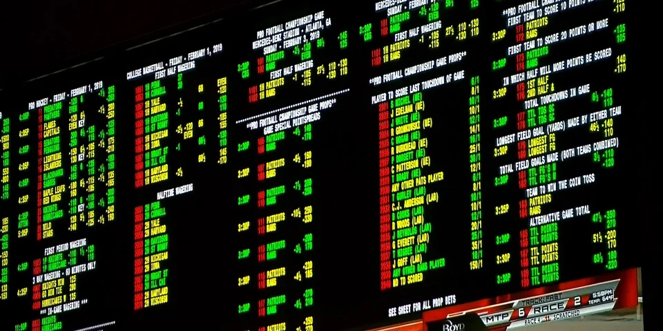 What sports betting options are available on the website, and how extensive is the range of markets covered?